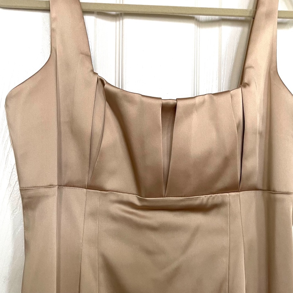 Cocktail dress. - Picture 5 of 7